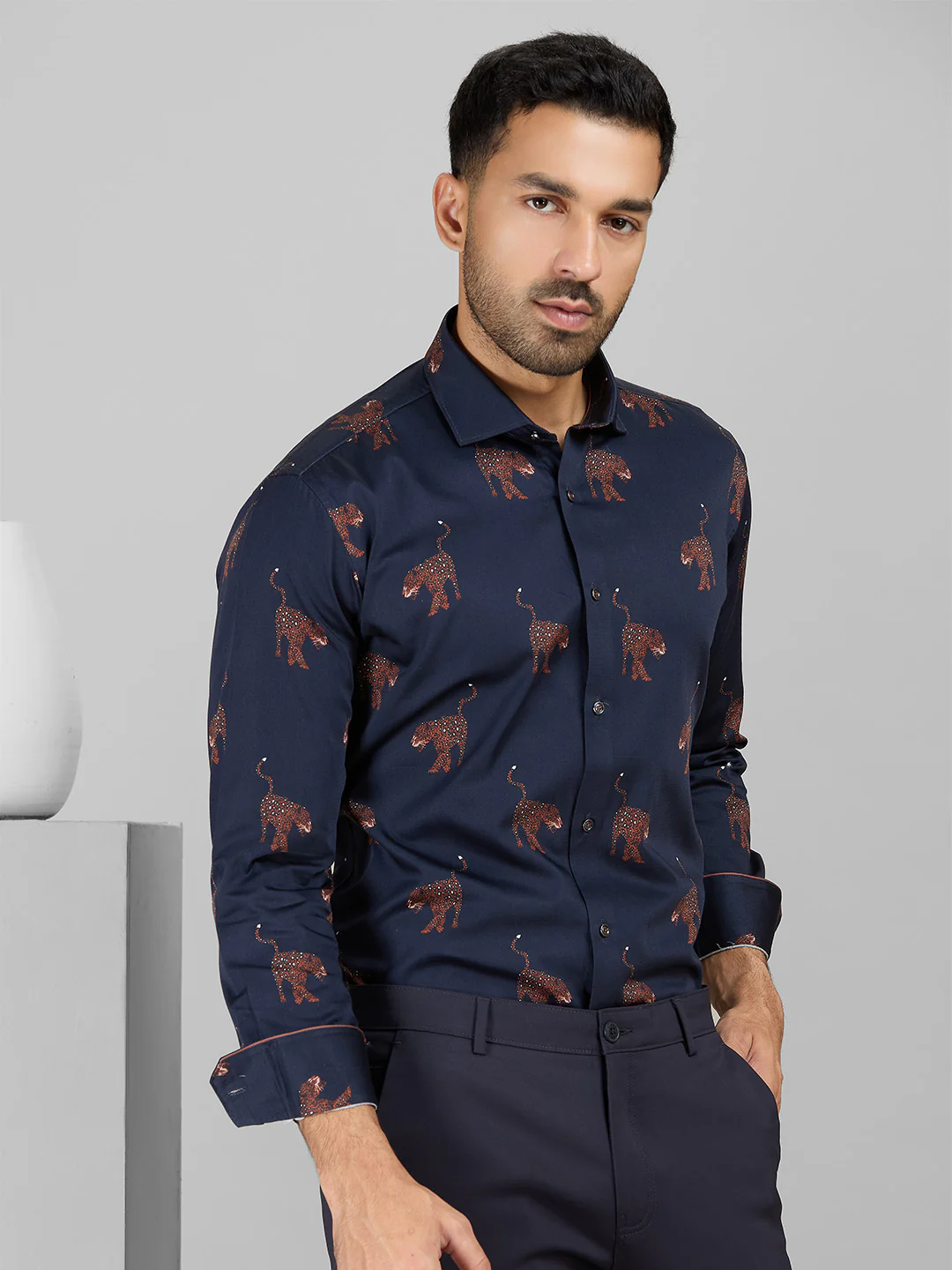 Men's Navy Blue Cotton Printed Shirt in Slim Fit - Image 3