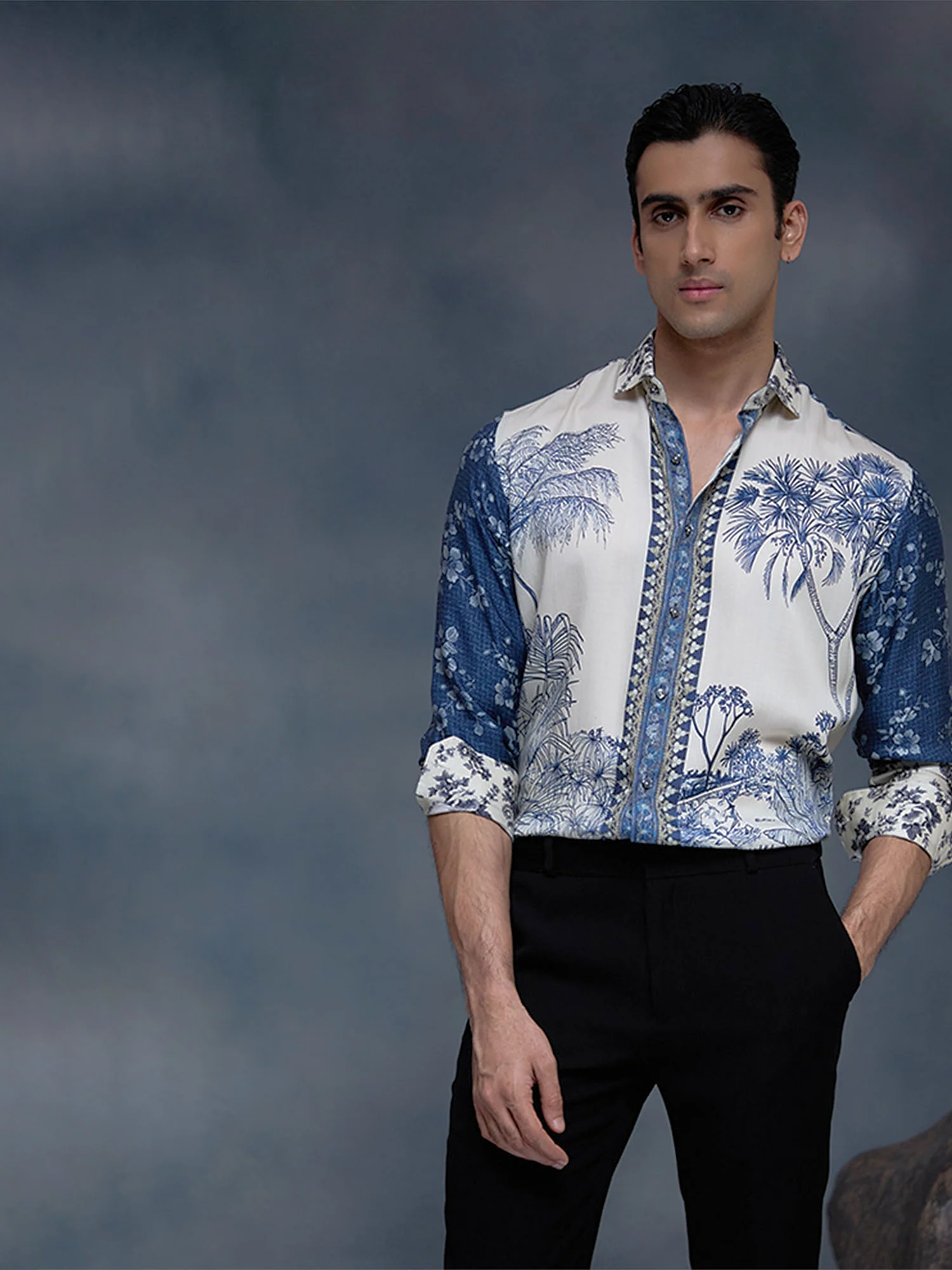 Off-White Floral Print Slim Fit Shirt - Image 3